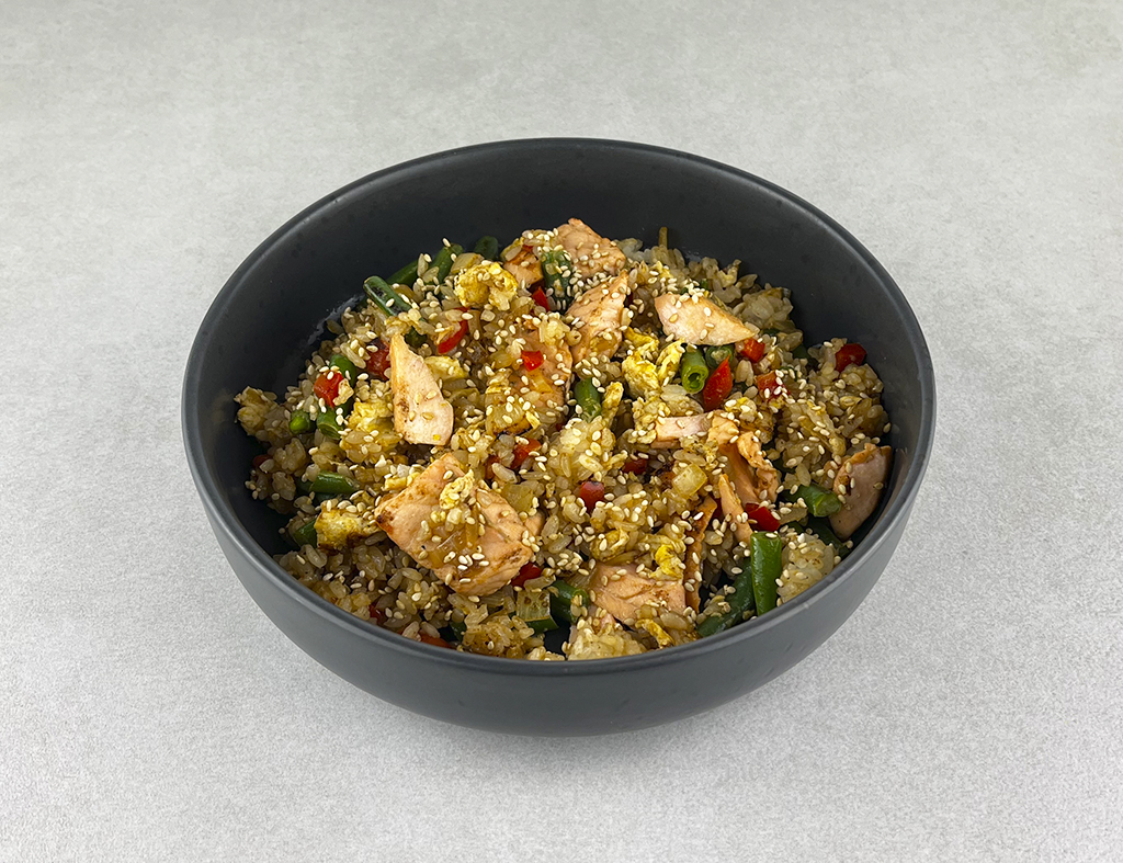 Рис смажений з лососем